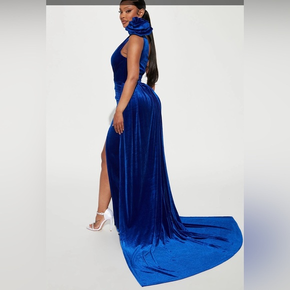 Fashion Nova NWT! Royal Blue Rosalia Stretch Velvet Maxi Dress Size 2X - Picture 3 of 15